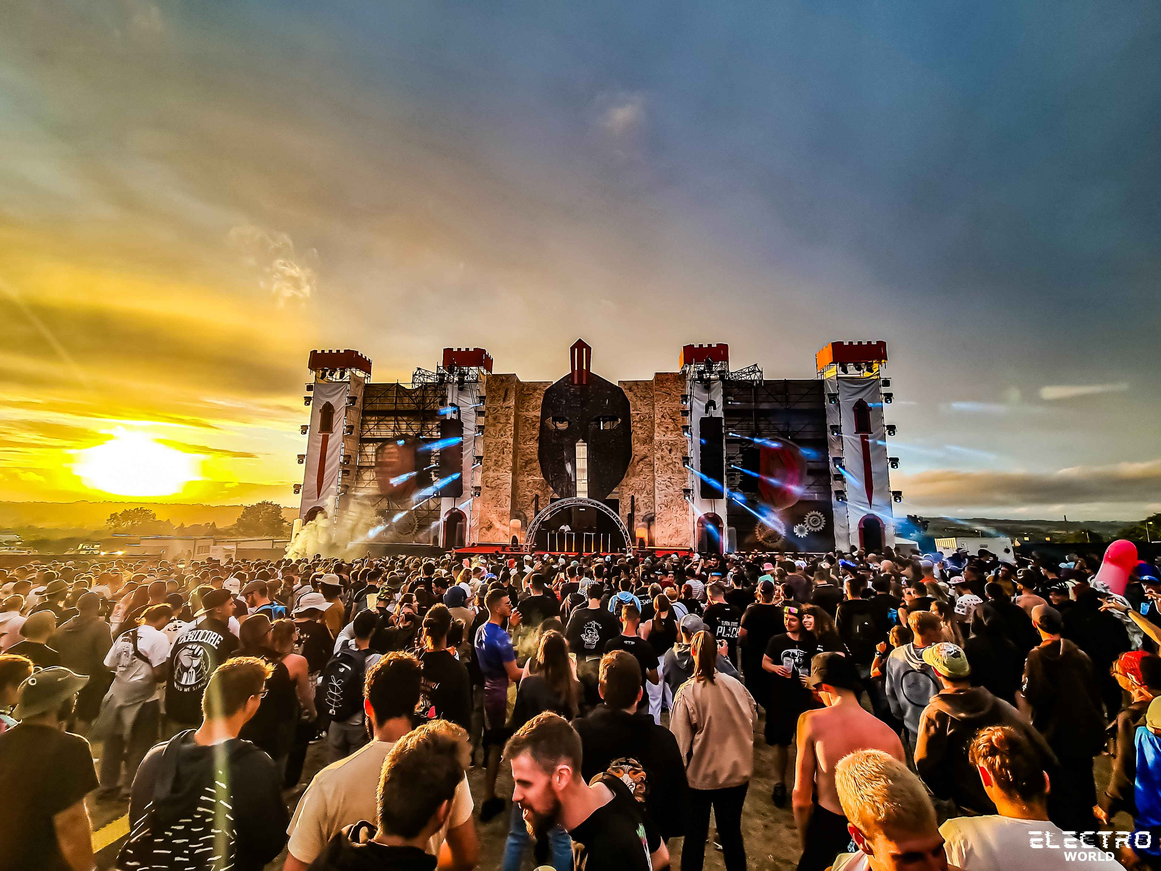 Le sublime coucher de soleil - Eskape Festival 2023